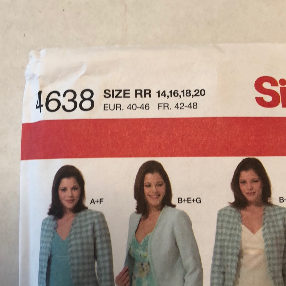 Simplicity Outfit Patterns - Picture 3 of 13